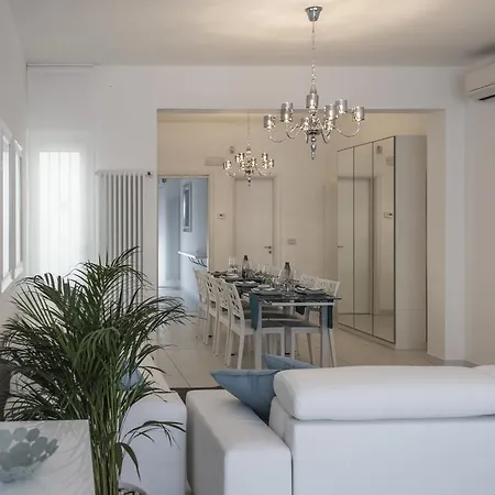 Apartament Artist's Bari